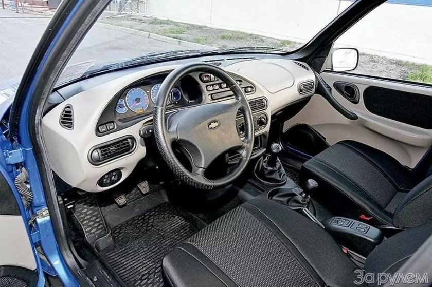 Niva Chevrolet 2123 салон
