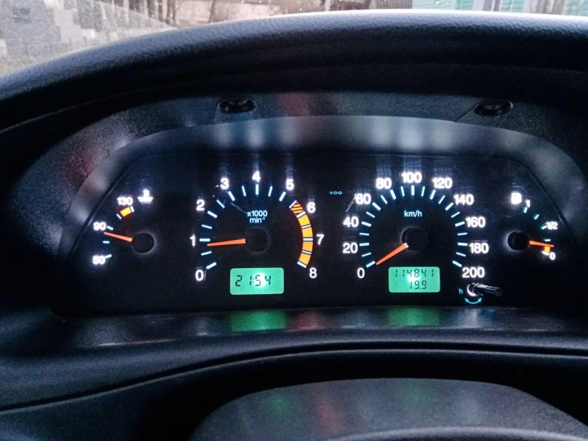 Приборная панель Нива Шевроле