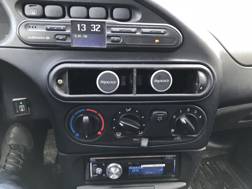 Chevrolet Niva торпеда