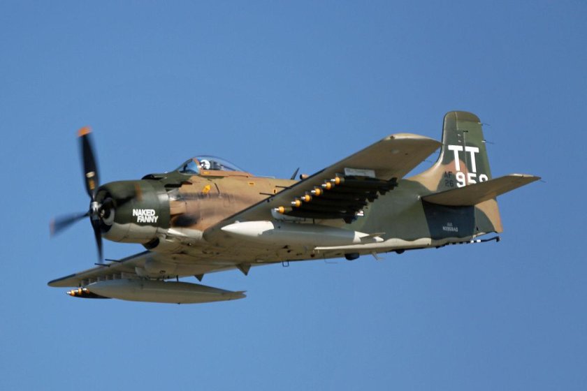 Дуглас а-1 Скайрейдер