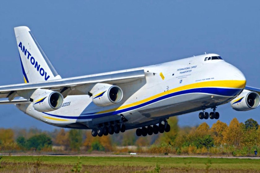 Самолет Руслан АН 124