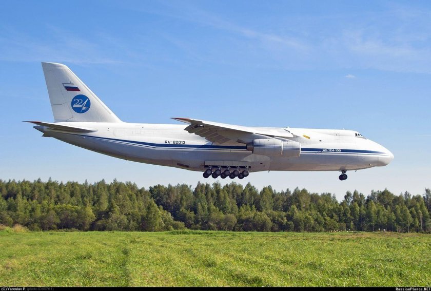 Самолет Руслан АН 124