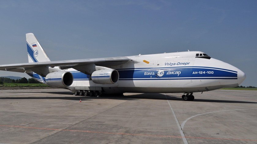 Самолет Руслан АН 124