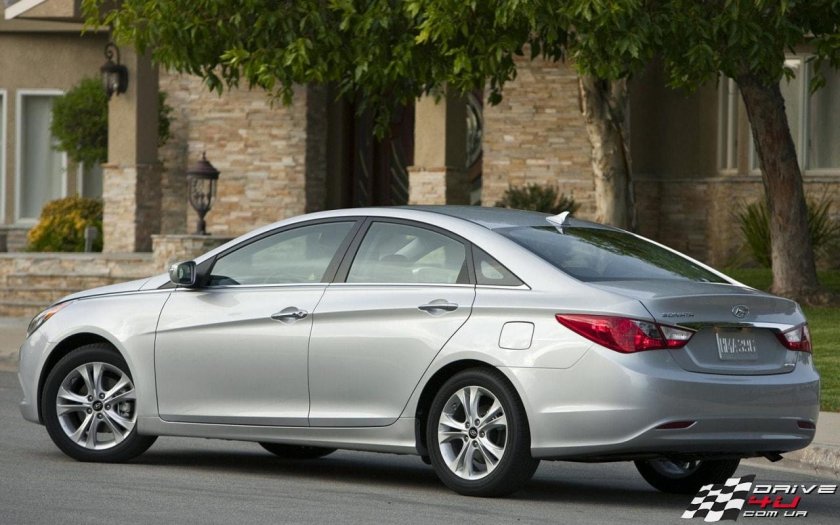 Hyundai Sonata 2011