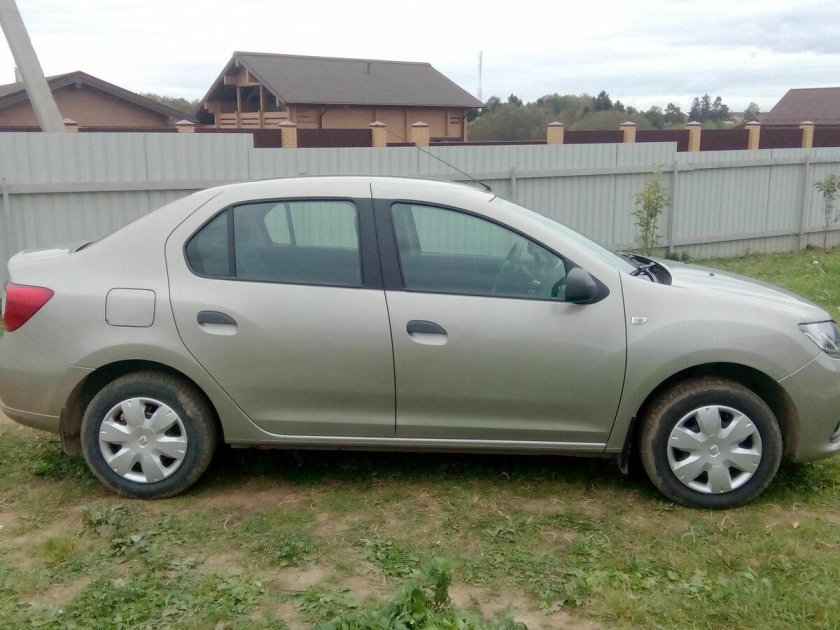 Светлый базальт Рено Логан