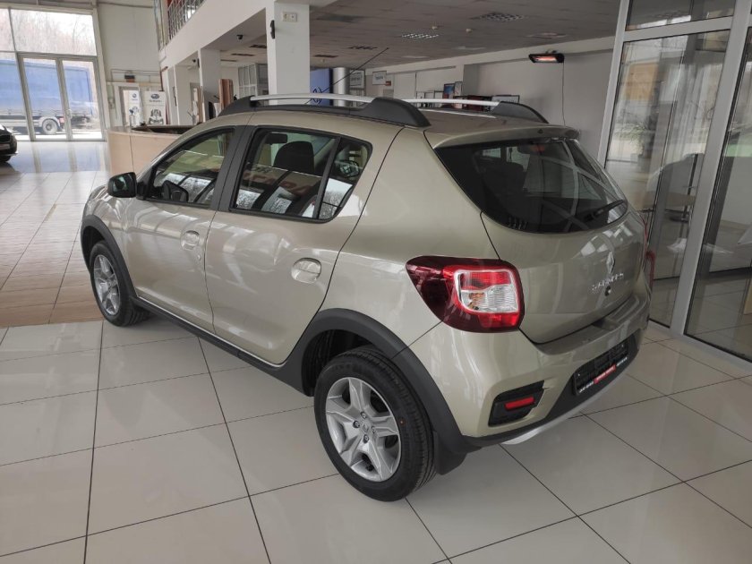 Светлый базальт Рено Сандеро степвей