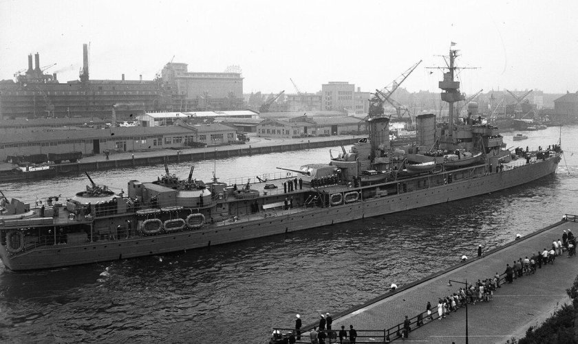 Крейсер Готланд шведский