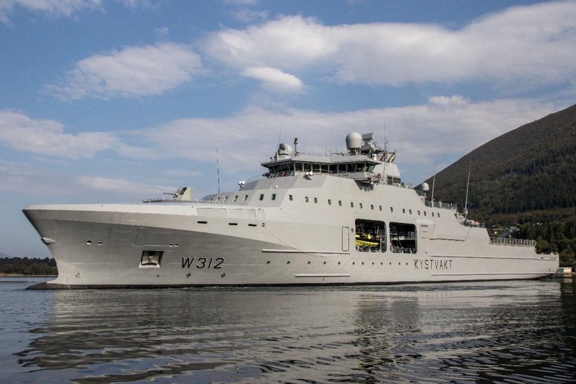 Harry dewolf class offshore patrol vessel