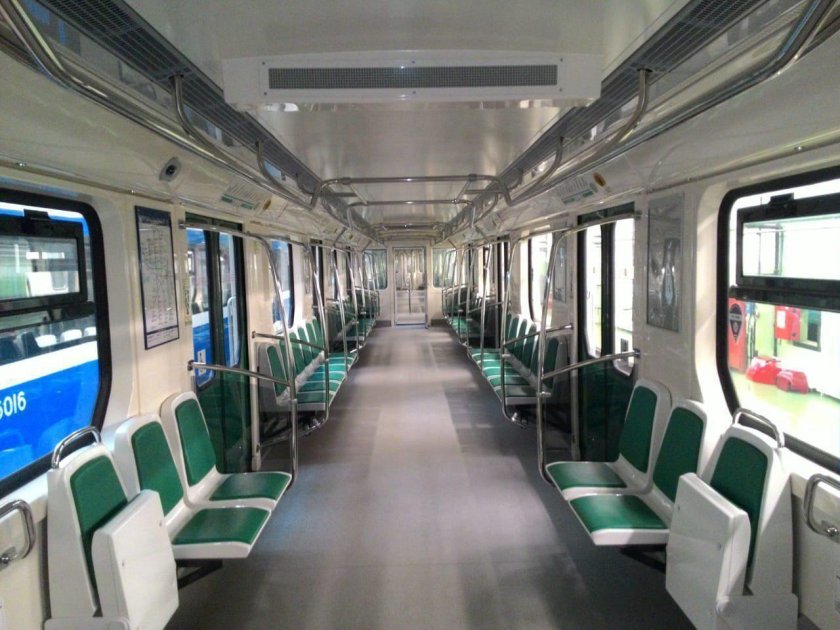 81-556 Нева вагон