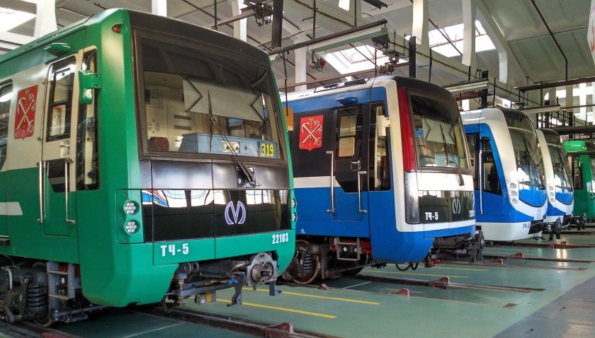 81-556 Нева вагон