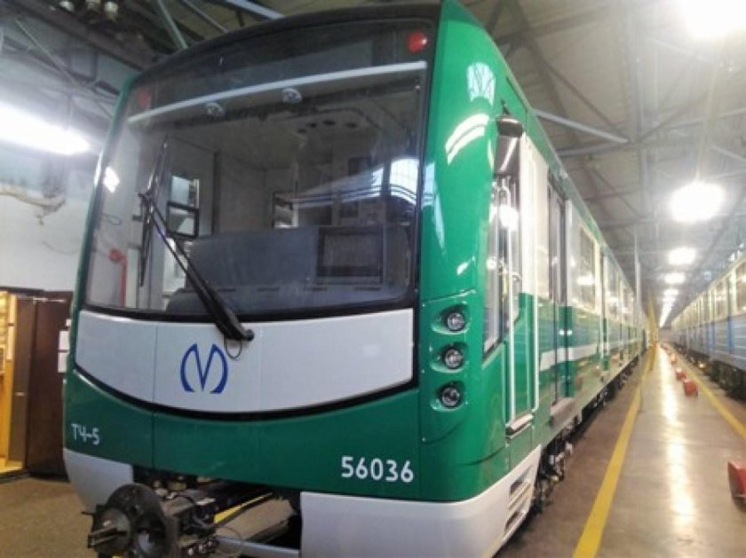 81-556 Нева вагон