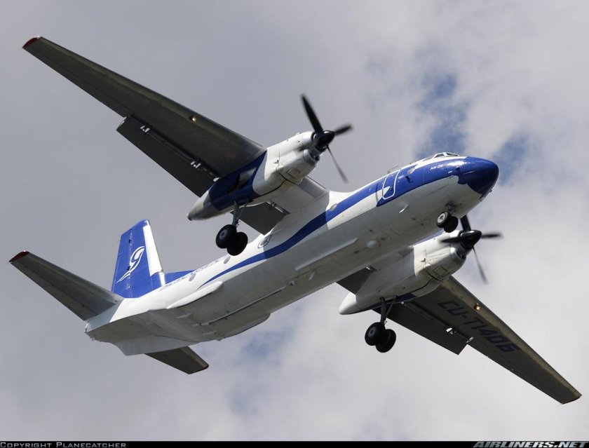 АН 26 самолет