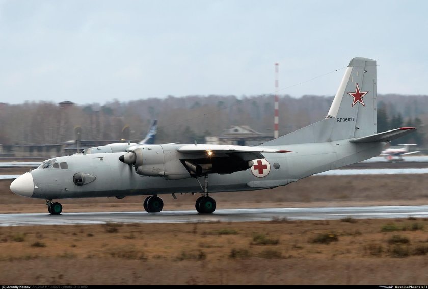 Реанимационно-операционный самолет АН-26м спасатель