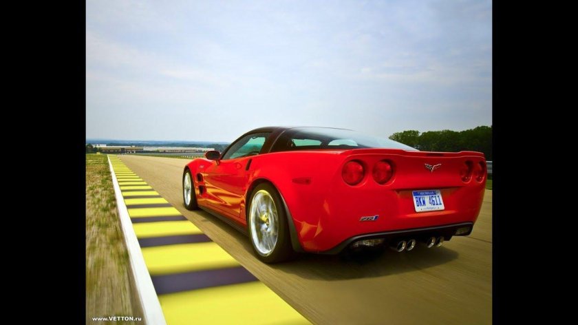 Chevrolet Corvette красный