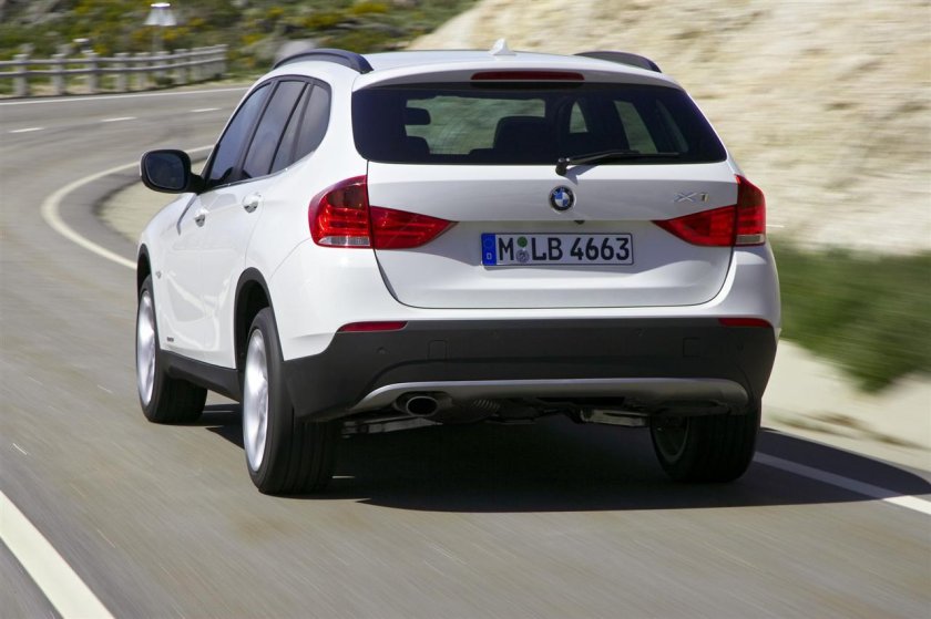 BMW x1 хэтчбек