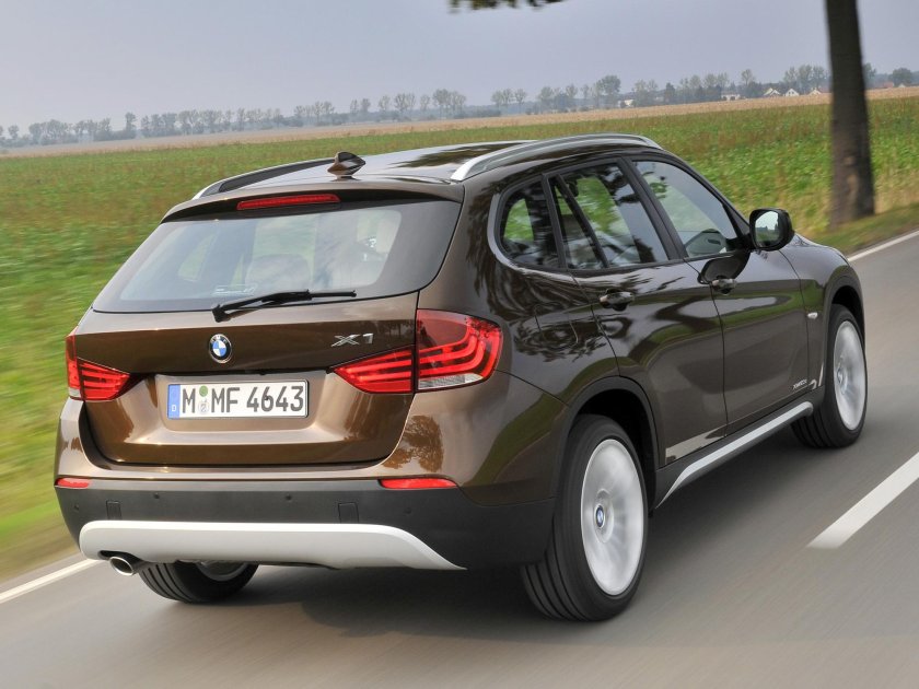БМВ x1