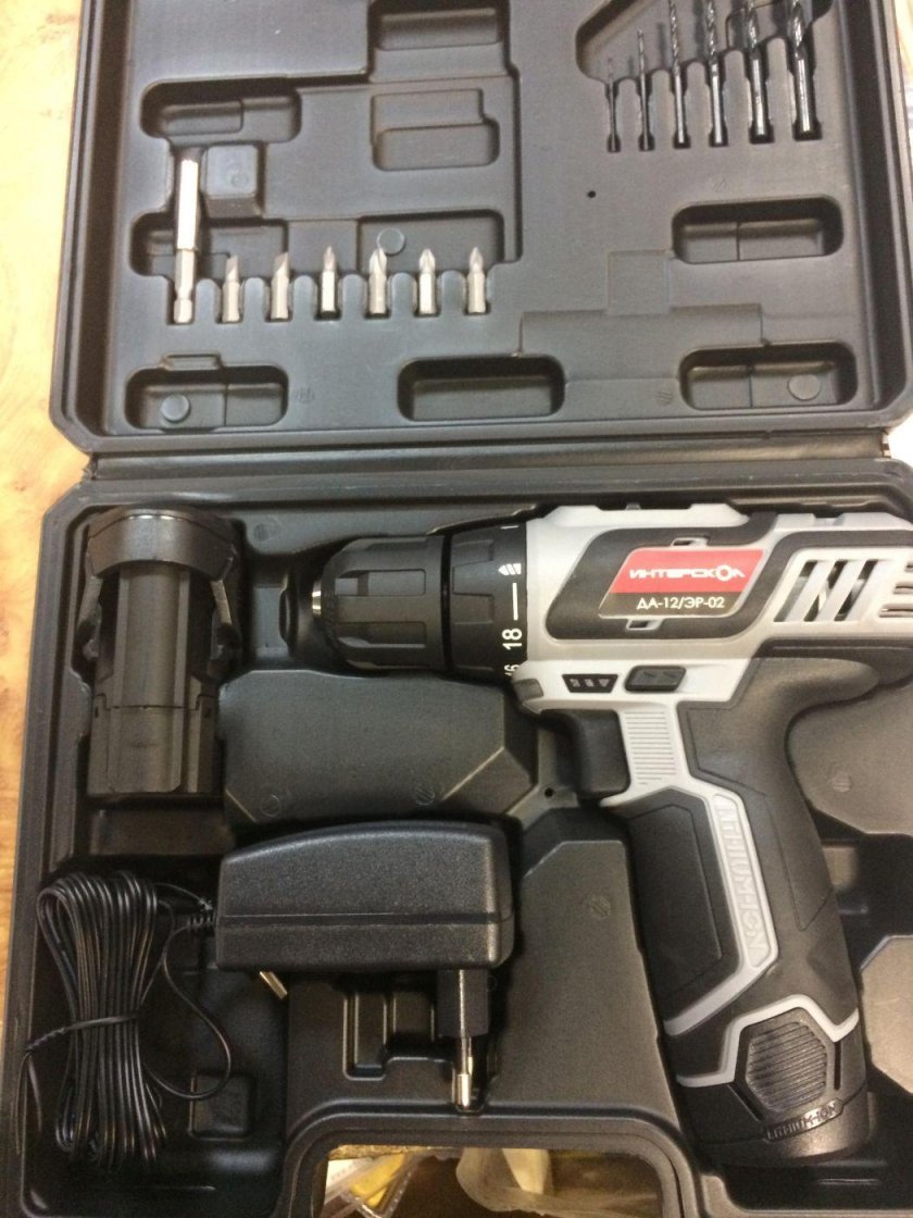 Шуруповерт Интерскол да-12эр