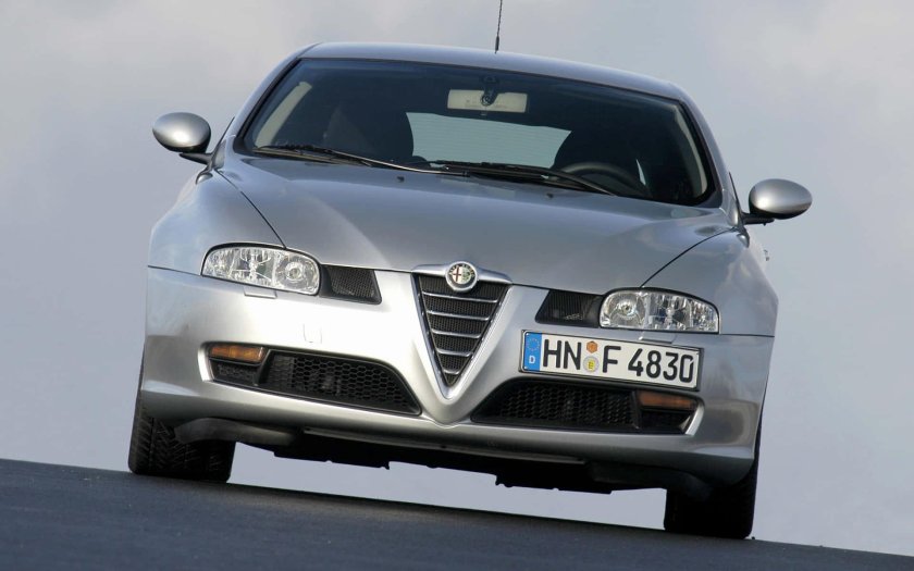 Alfa Romeo gt 2003