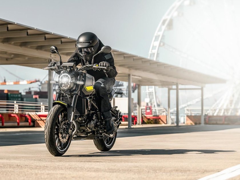 Benelli Leoncino 250 Size