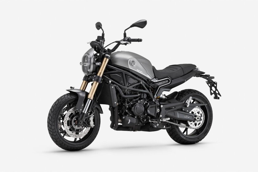 Benelli Leoncino 800 Trail