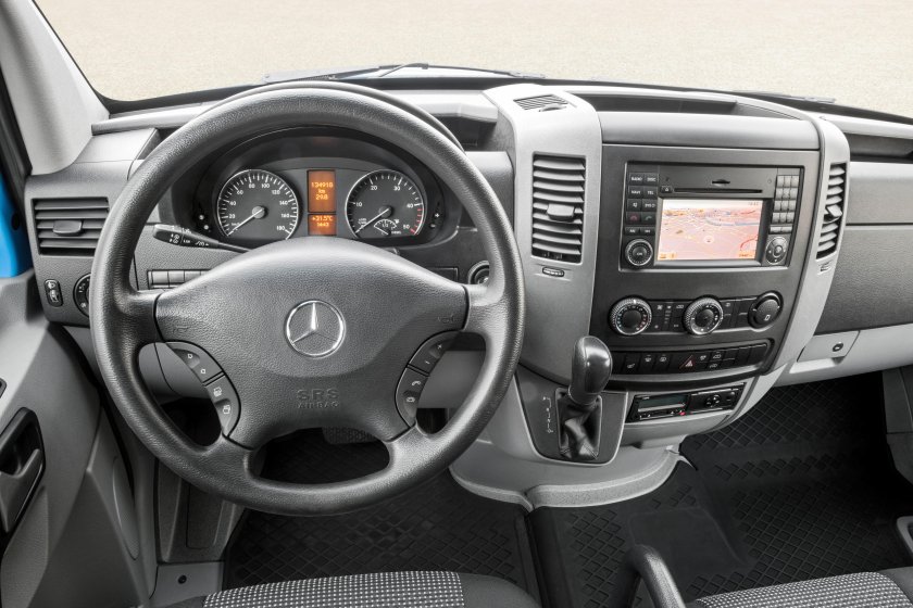 Mercedes Benz Sprinter 2008 салон