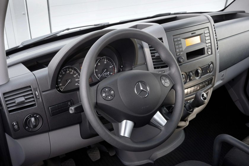 Mercedes-Benz Sprinter 2013