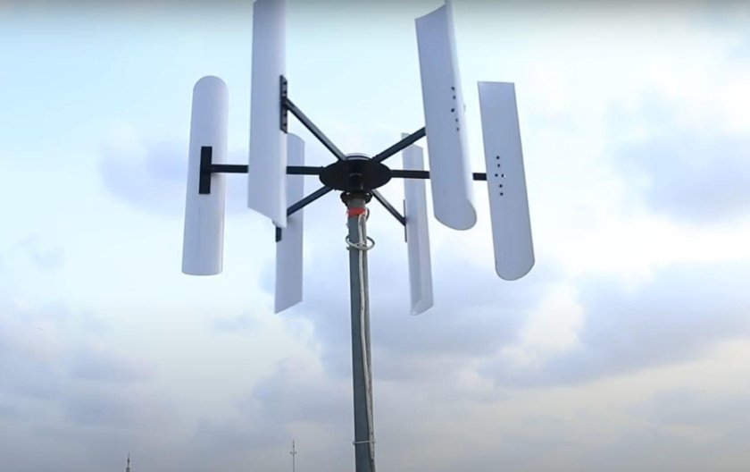 Вертикальный ветрогенератор