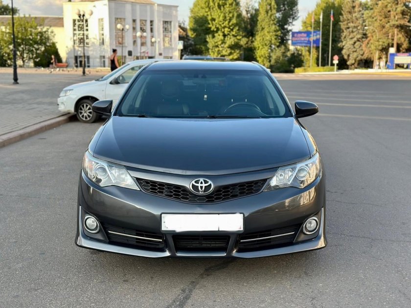 Toyota camry 2012