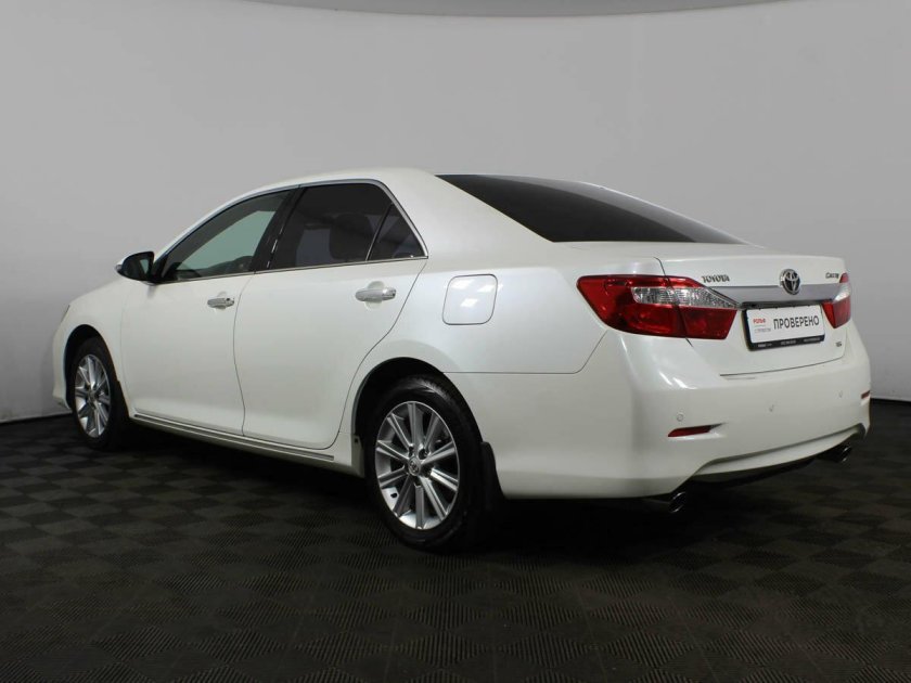 Toyota Camry 50