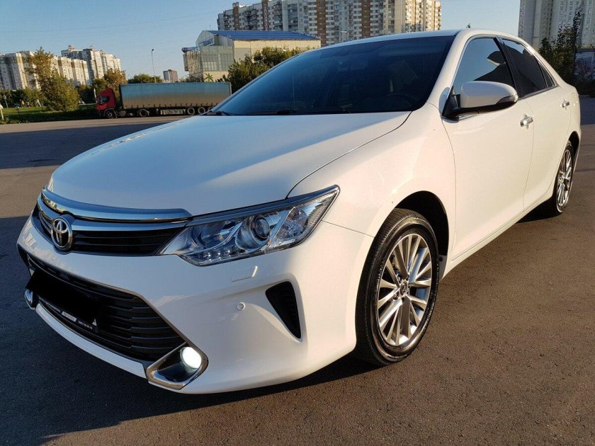 Toyota Camry 50 2016