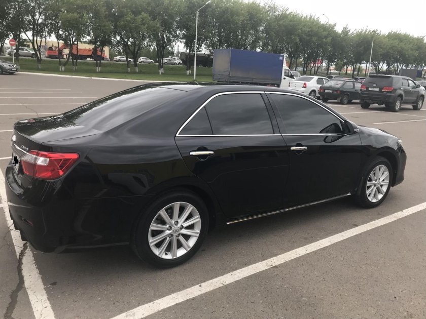 Toyota Camry xv50 черная