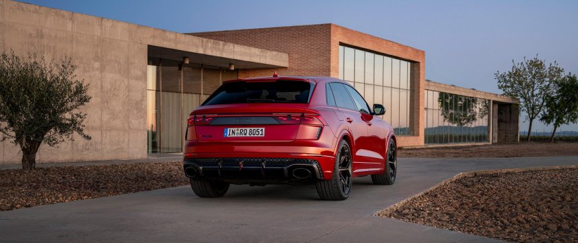 Audi rs q 8 performance