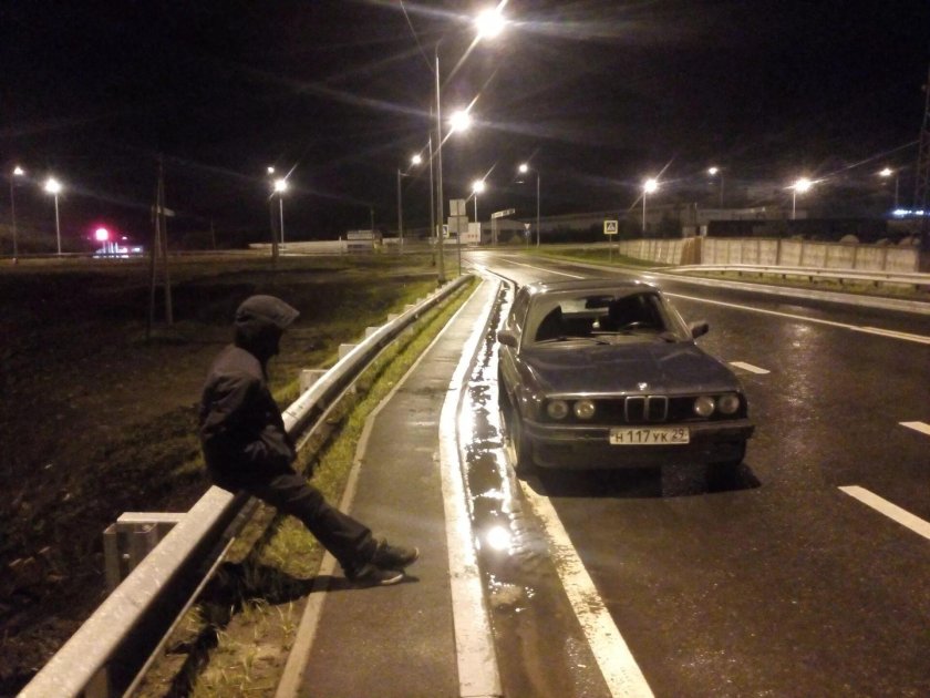 БМВ е34 ночью