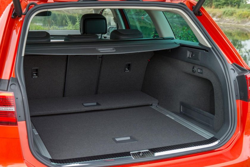 Volkswagen Passat Alltrack багажник