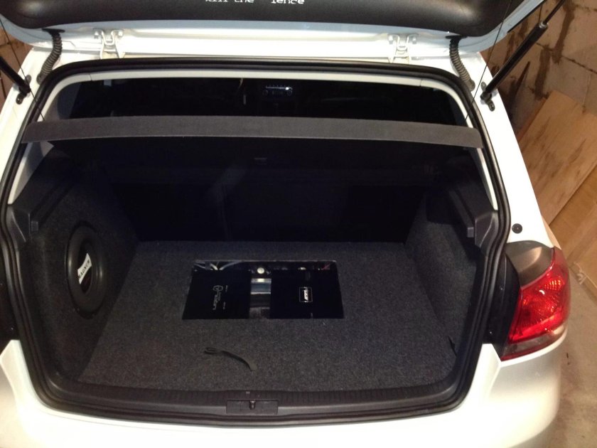 VW Golf 6 багажник