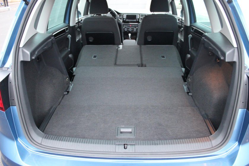 Спальное место в Фольксваген гольф плюс