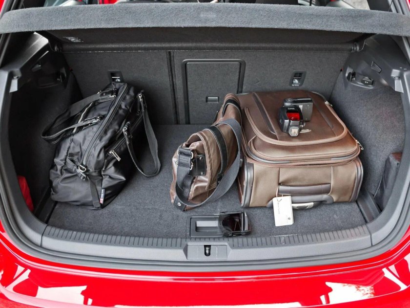 Volkswagen Taos багажник