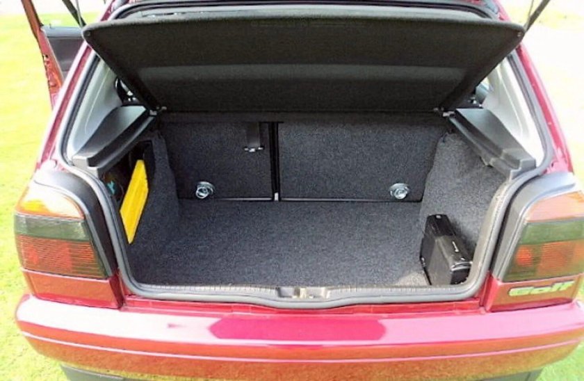 Volkswagen Golf 3 багажник