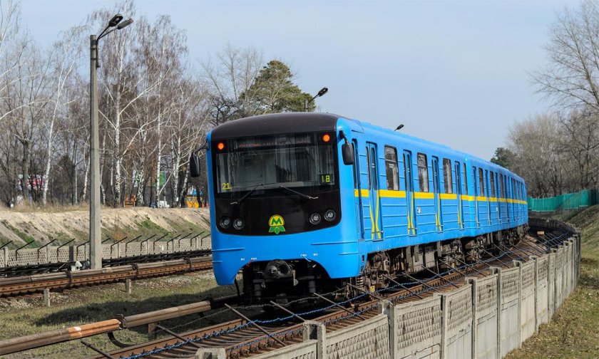 Киевский вагон метро ЕКМ