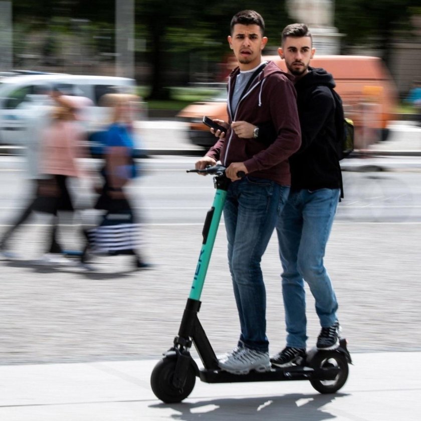 На самокате за пивом