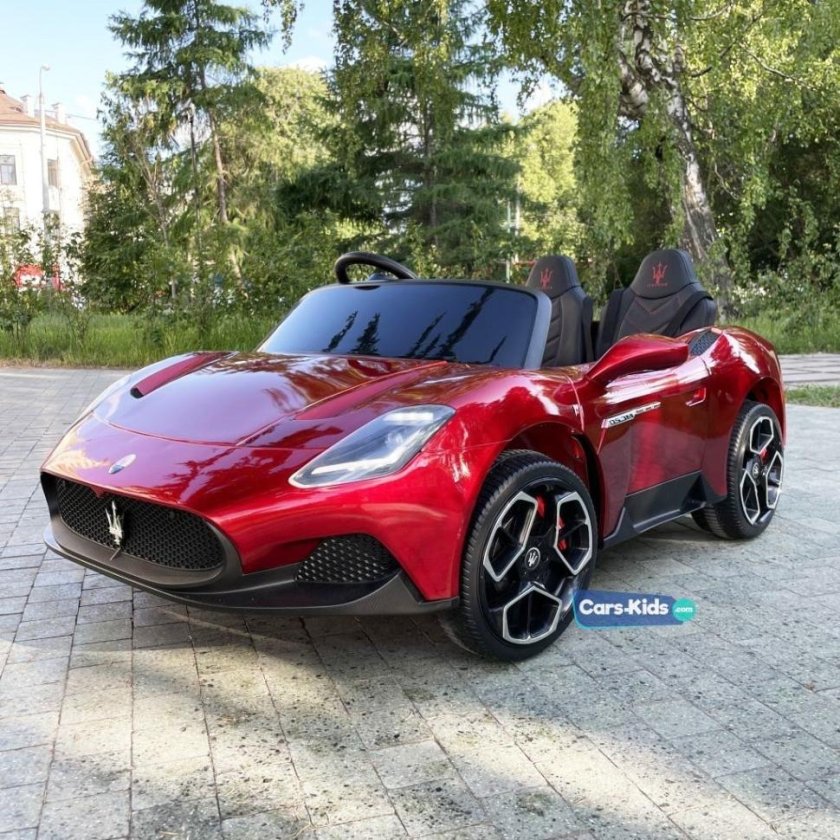 Maserati MC 20 красный