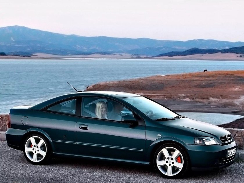 Opel astra coupe 2000
