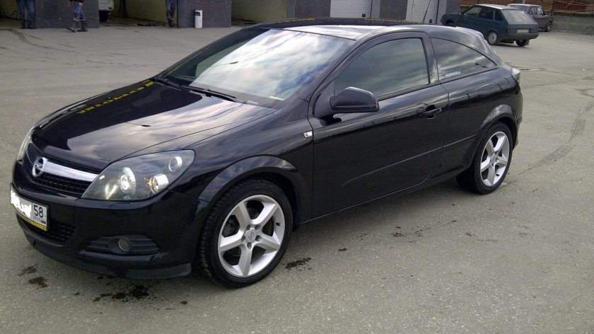 Opel Astra h- GTC купе 2007