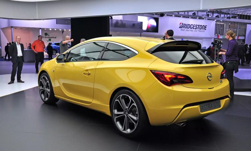 Opel Astra GTC 2022