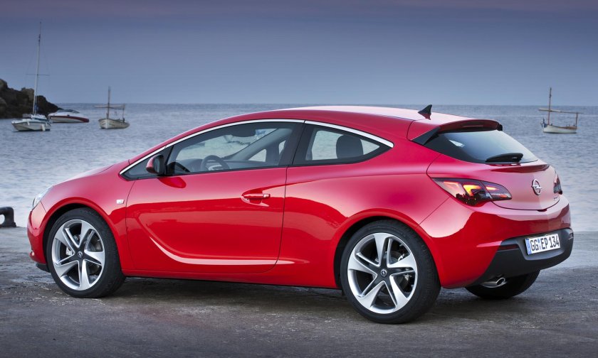 Опель Астра 2023