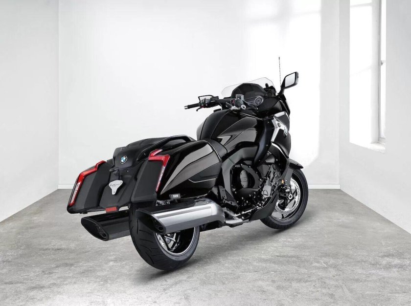 Мотоцикл BMW k1600b