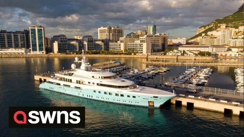 Суперъяхта Axioma