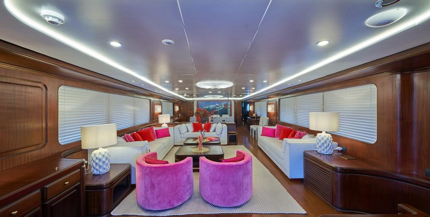 Old money на яхте