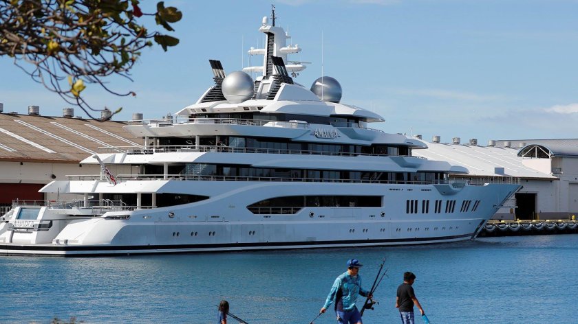 Яхта Сулеймана Керимова