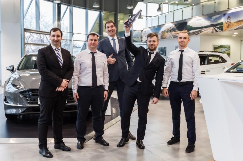 Рустам Норов Авилон